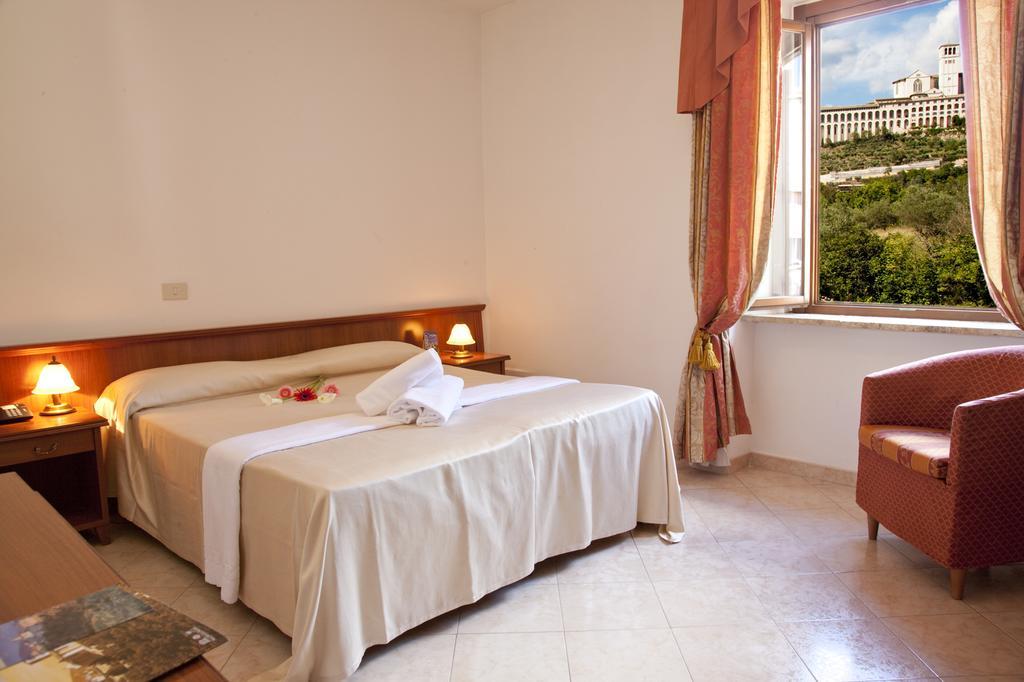 Hotel Assisi Garden Exterior foto